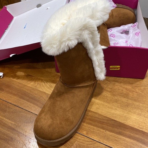 NWT.  SO, women’s size 10 boots. - Picture 2 of 10